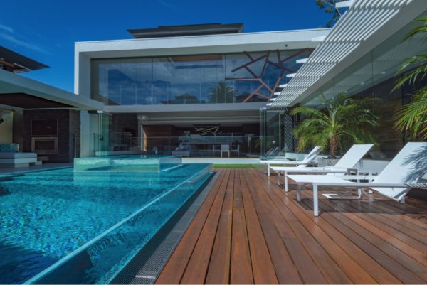 Resort Style Homes Melbourne, Contemporary Custom Homes Melbourne