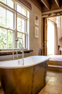 Tuscan Style Homes Bathtub