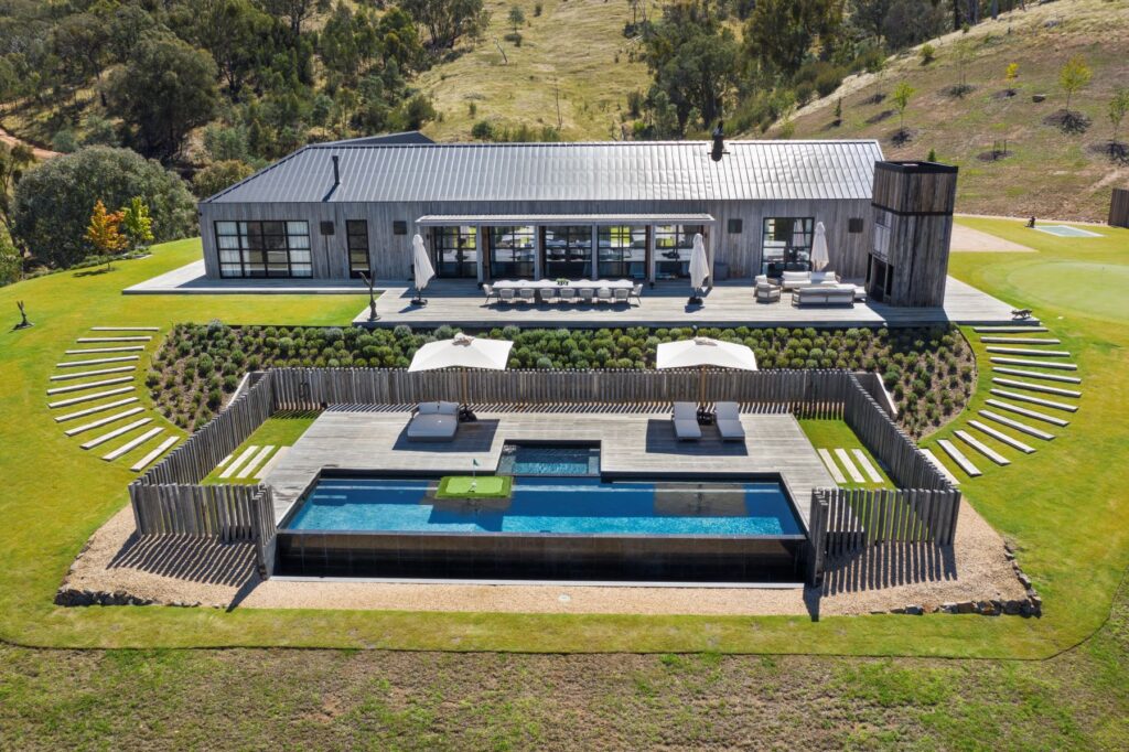 luxury home build cost Australia