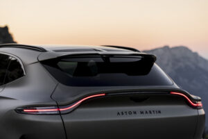 Aston Martin, DBX707