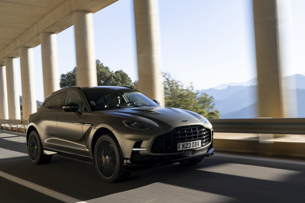 Luxury Cars, Luxury SUV, Aston Martin DBX707
