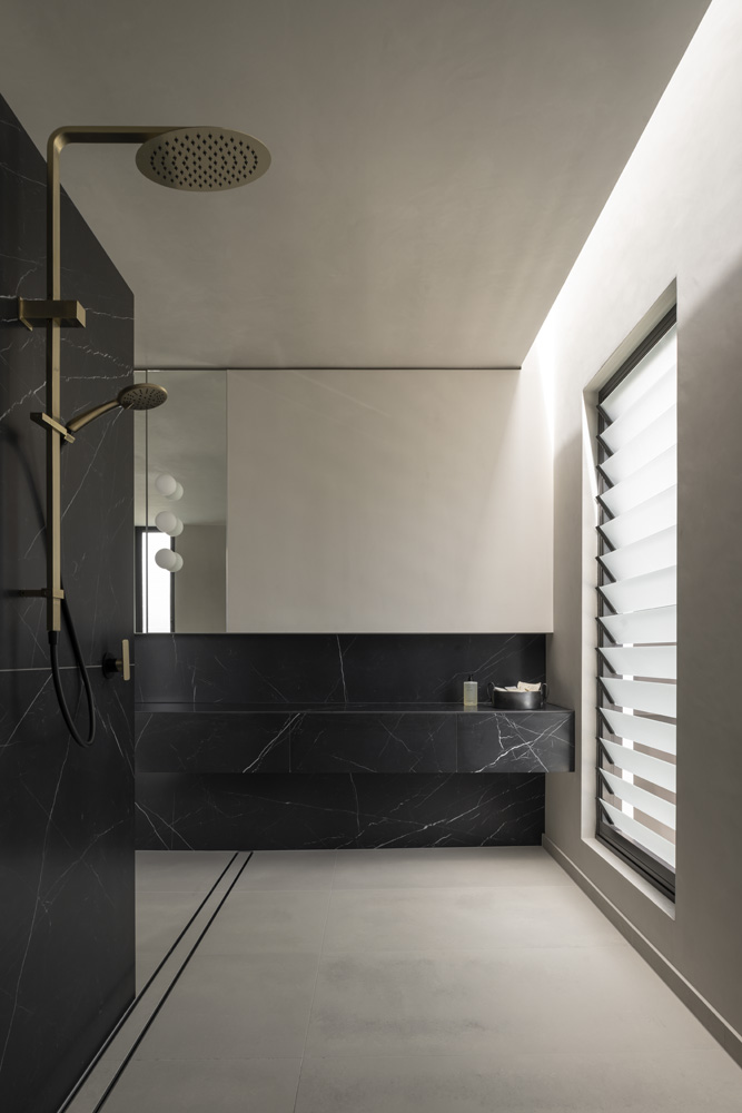 Luxury Black Bathroom Perth