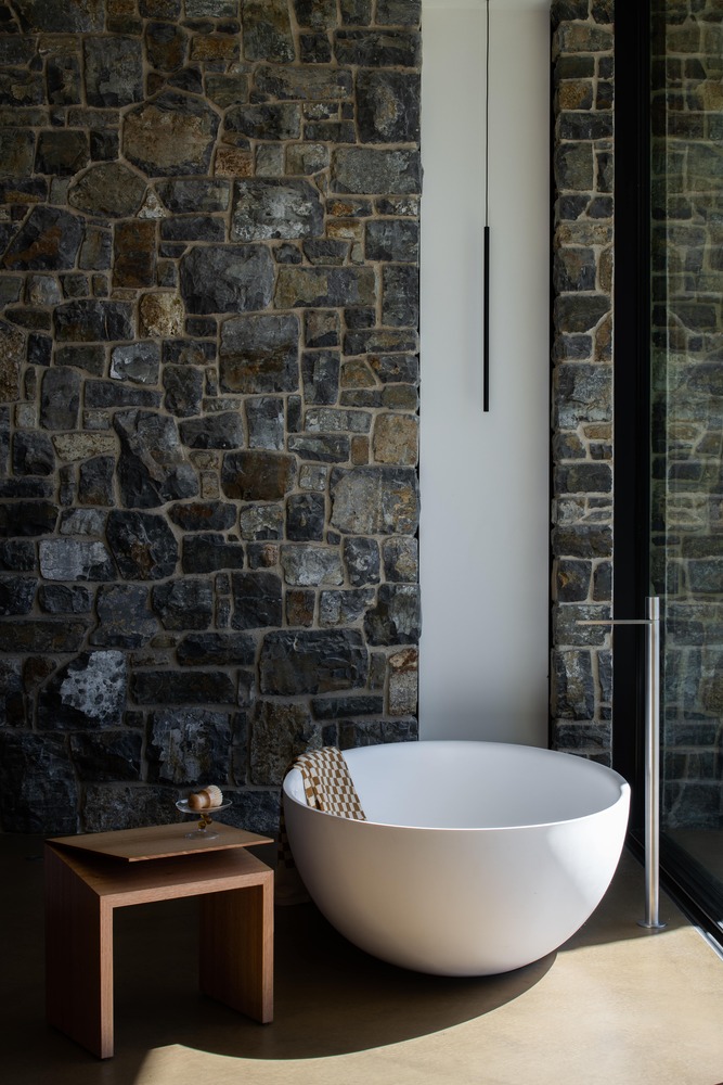 Stone Wall Bathroom 