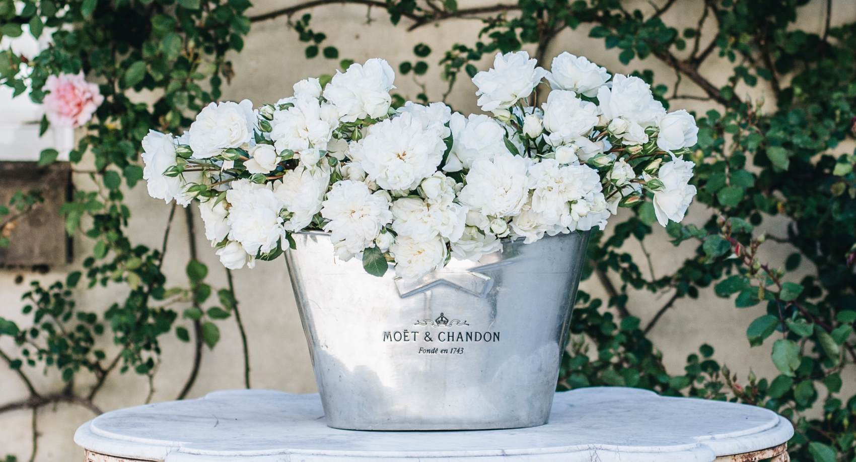 Vintage moet champagne bucket Custom Homes Magazine