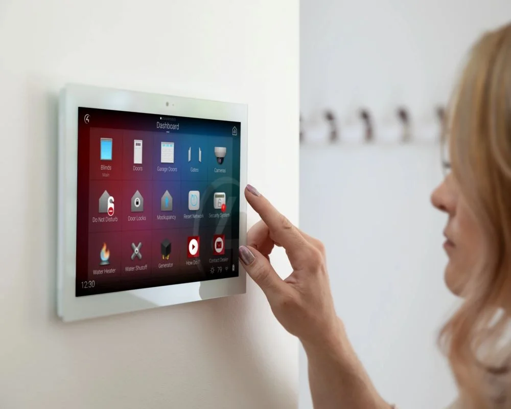 Touchscreen smart home control panel