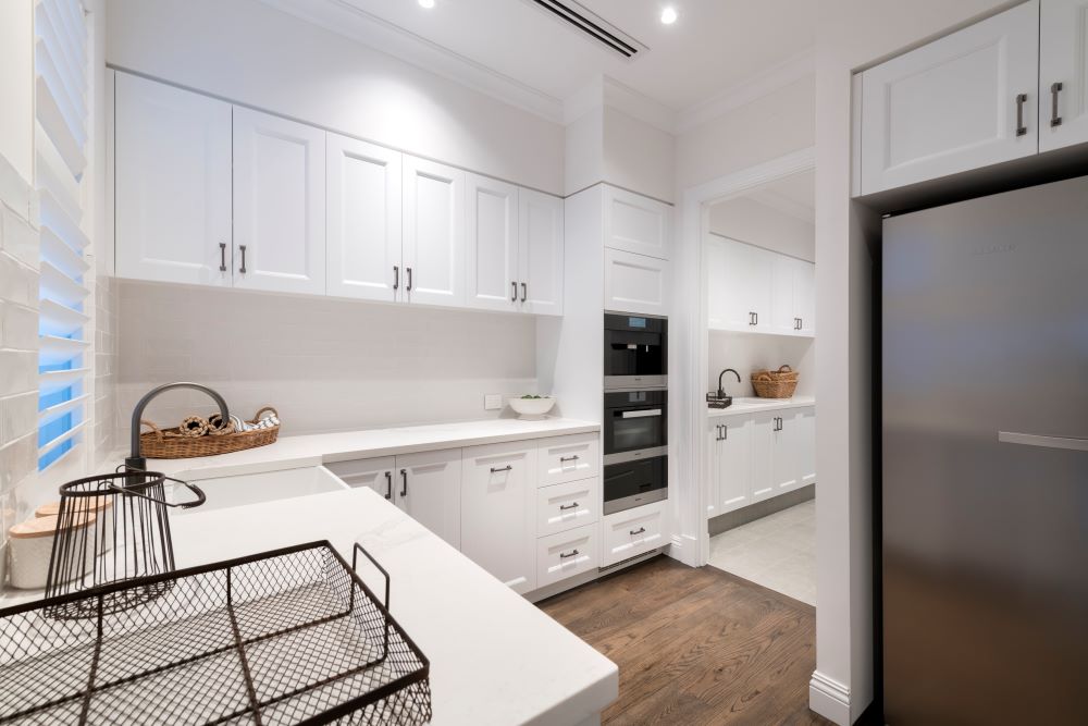 Contemporary kitchenette design