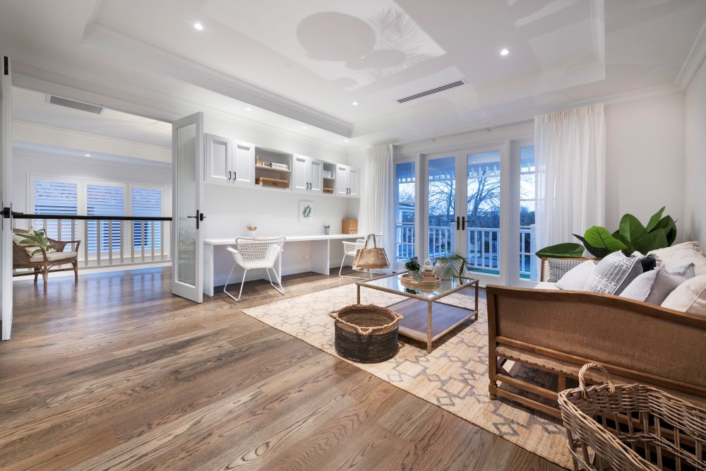 Luxury guest retreat