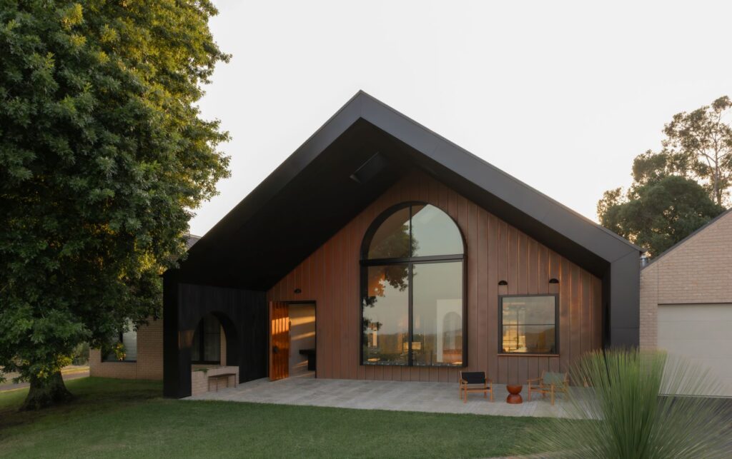 Hedger Constructions