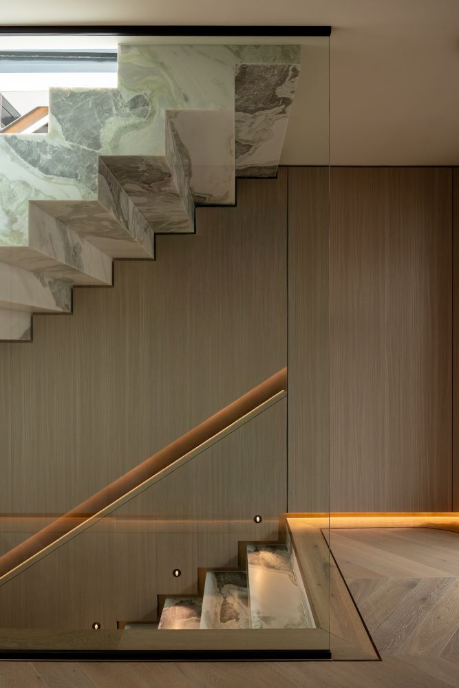 Marble staircase design