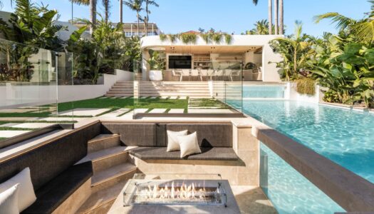 This Dover Heights Custom Home Set the Suburb Benchmark