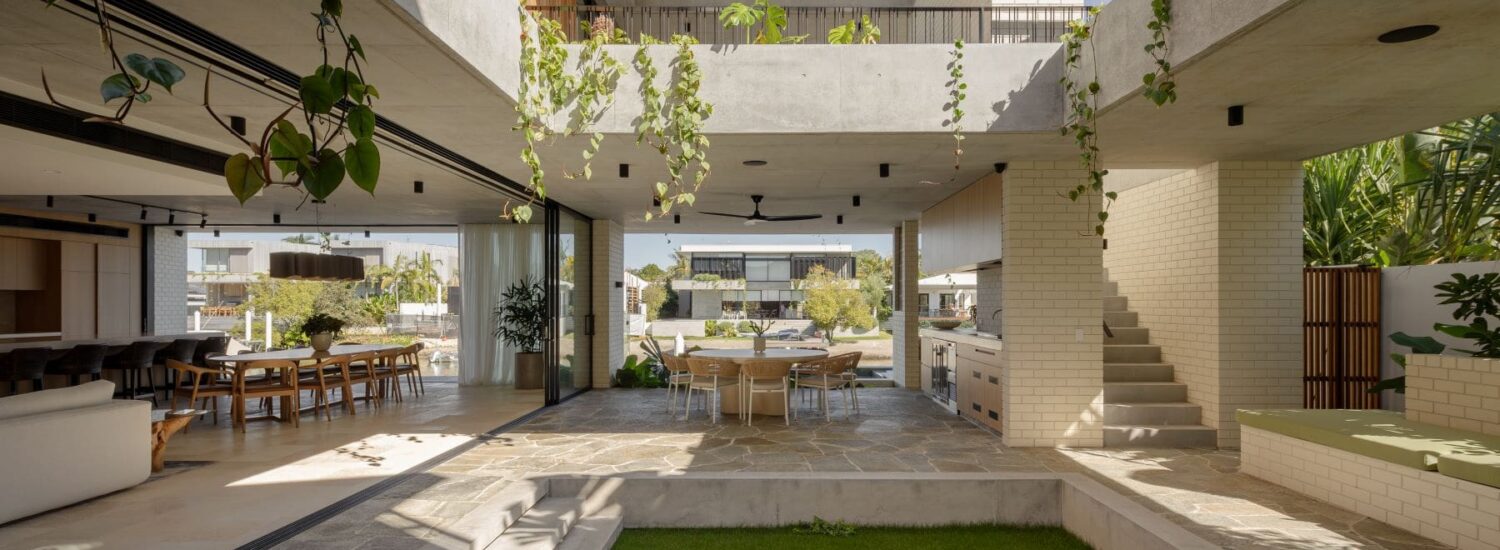 Noosa Canal front home
