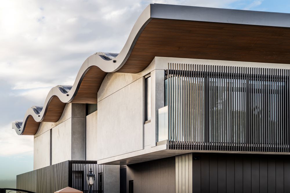 Curved architectural form