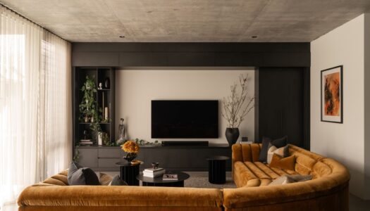 Luxury Living on a 10m Frontage