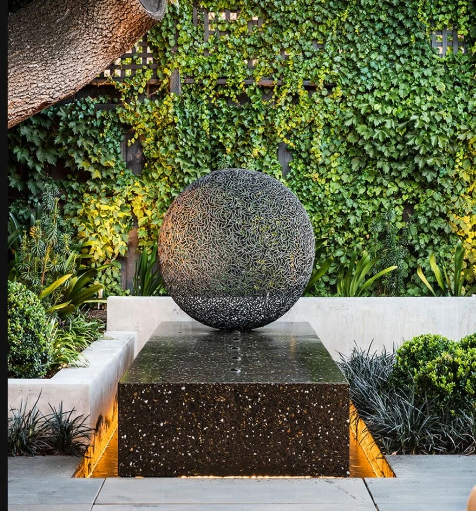 ARTIERE garden sculpture