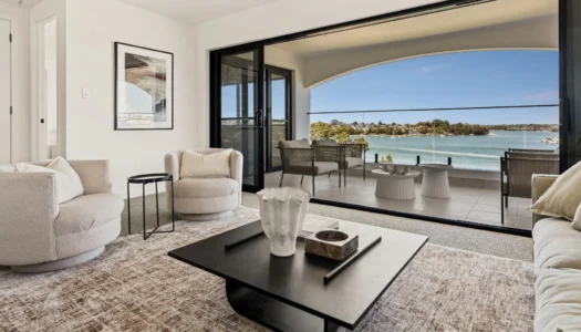 Sydney Knockdown Rebuild Designed to Maximise the View