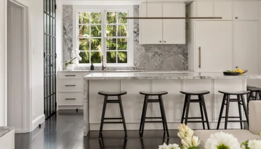 ARTARMON RENOVATION BRINGS PERSONALITY TO EVERYDAY LIVING