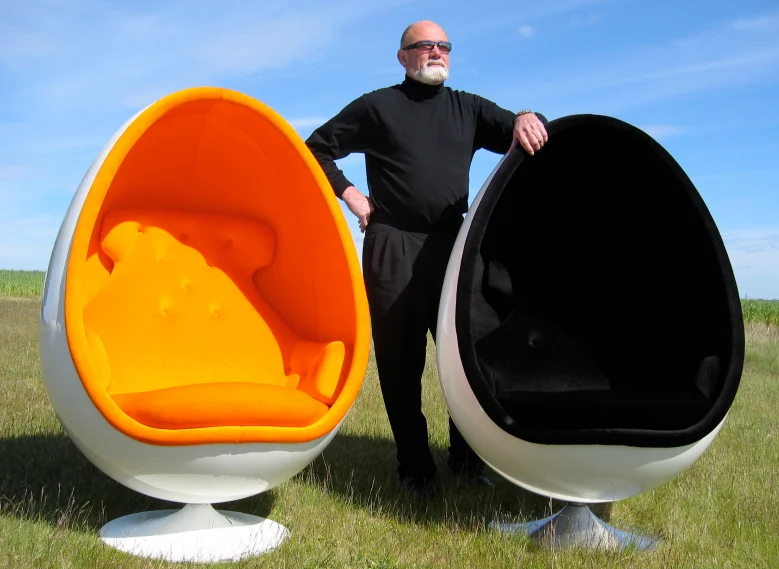 Henrik Thor-Larsen chair