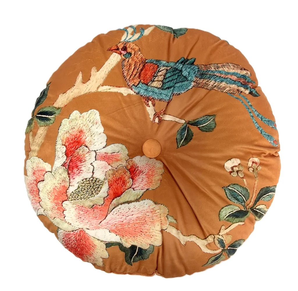 Chinoiserie decor how to create a colourful table setting