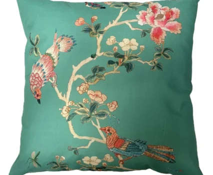 Colourful homewares Australia (1) Chinoiserie table setting ideas