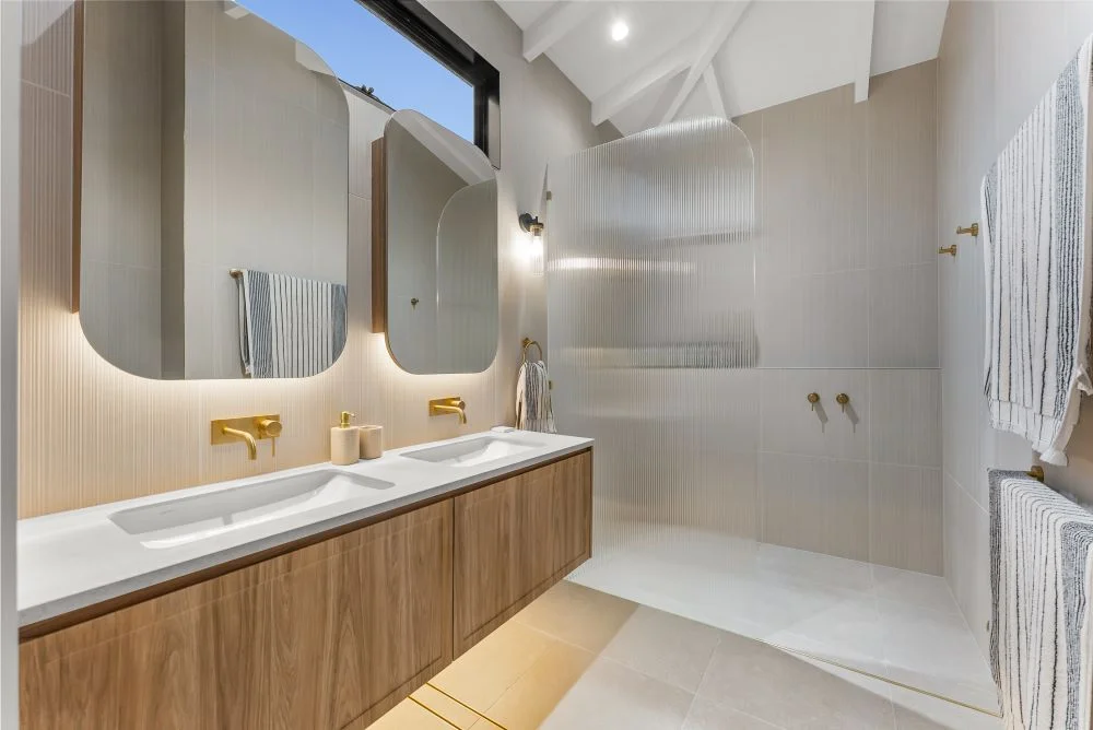 Contemporary bathroom in renovated Brisbane Queenslander