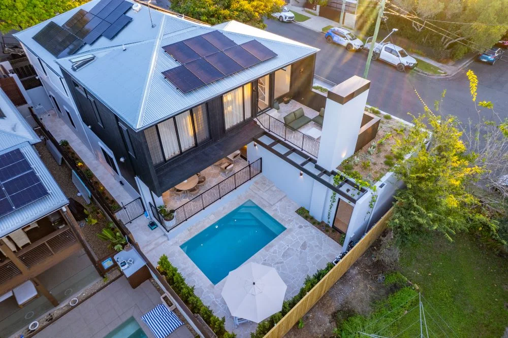 Brisbane Queenslander renovation with pool and outdoor kitchen