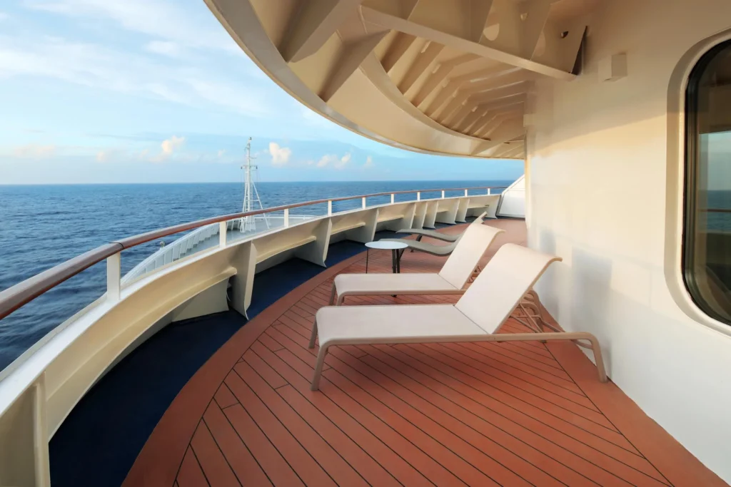 luxury Antarctica cruise without Drake Passage crossing