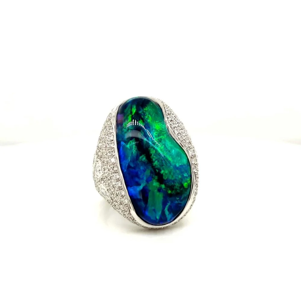 Eye of the Ocean fine jewellery piece by Giulians