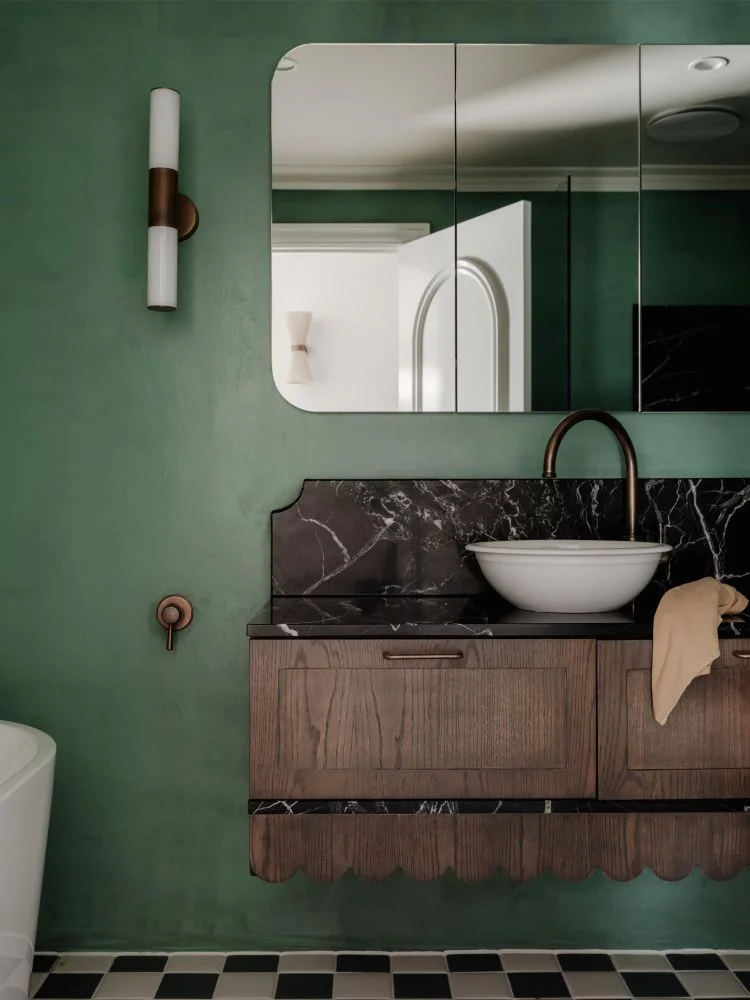 High-end bathroom finishes in Werribee home renovation